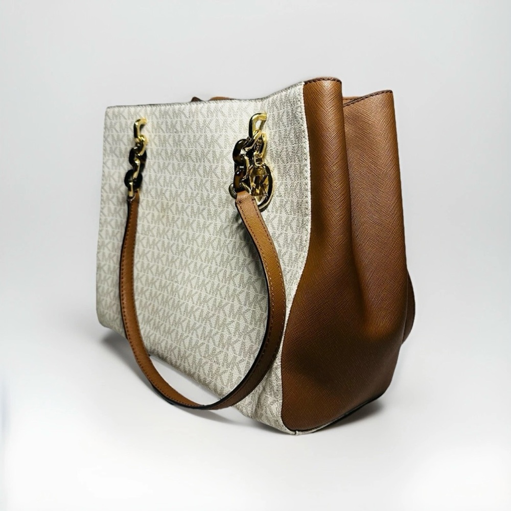 Michael Kors Tan and Cream Shoulder Bag